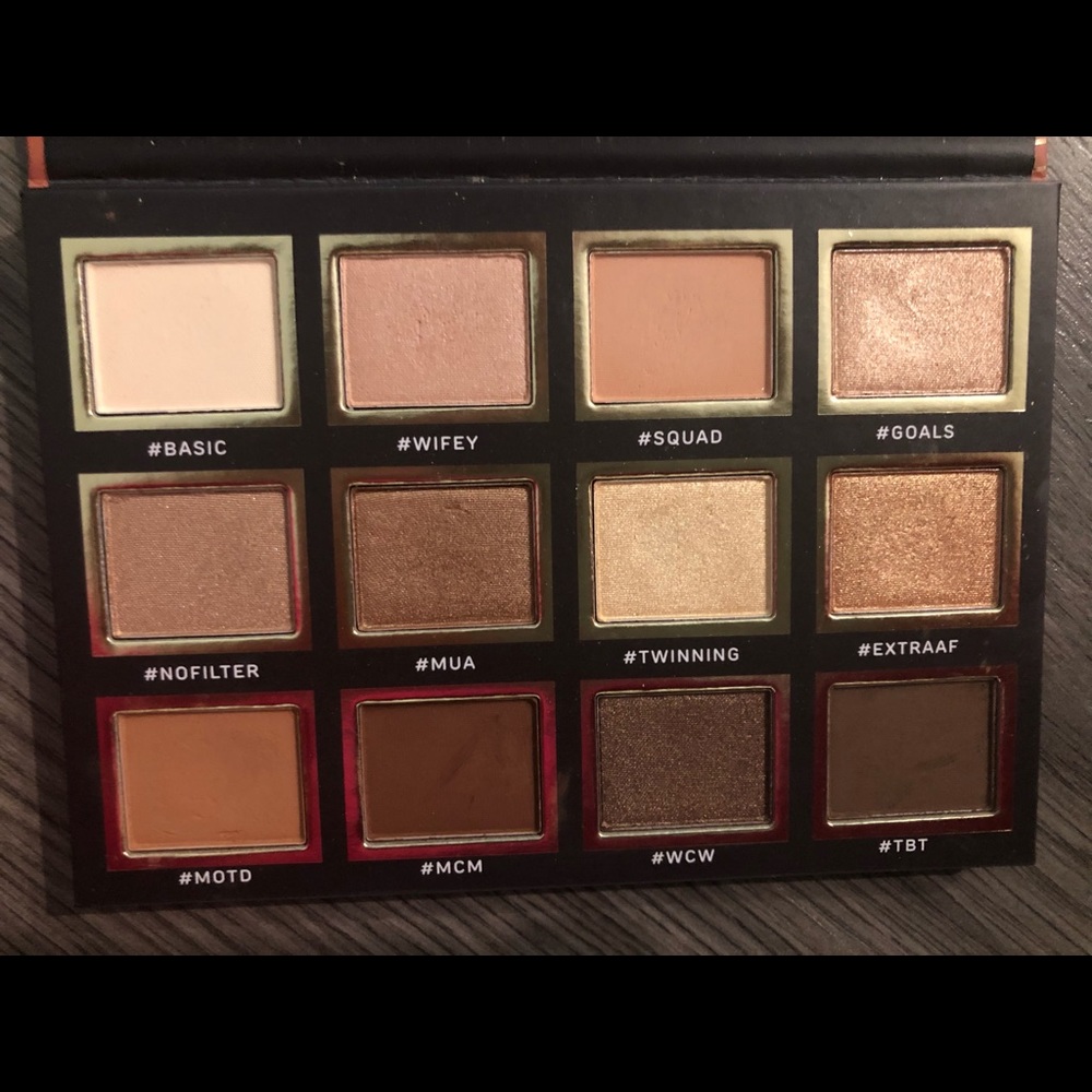 Eyeshadow! - Picture 2 of 4